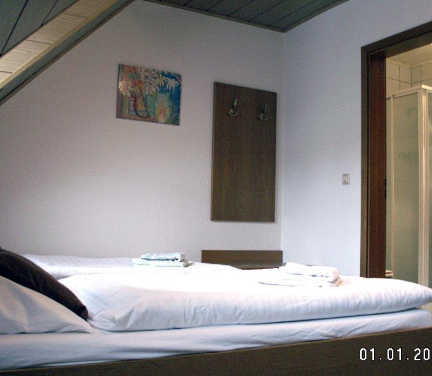 Landgasthof Zum Hirschen Hafenlohr Δωμάτιο φωτογραφία